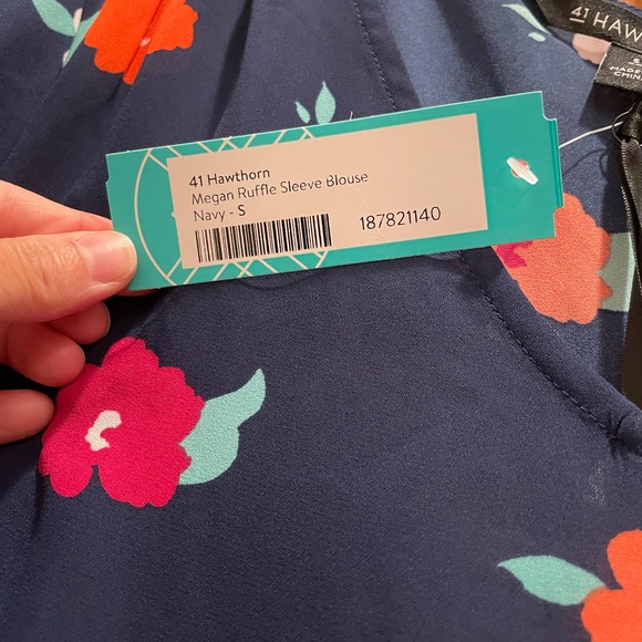 41 Hawthorn Megan Ruffle Sleeve Blouse - Picture 3 of 4